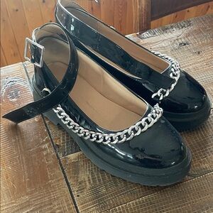 Glossy Black Chain Accent Women's Flats